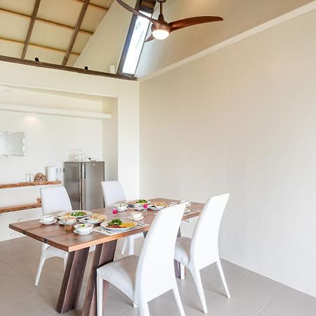 L'Osteria Luxe Beachfront B&B General Luna  Bagian luar foto
