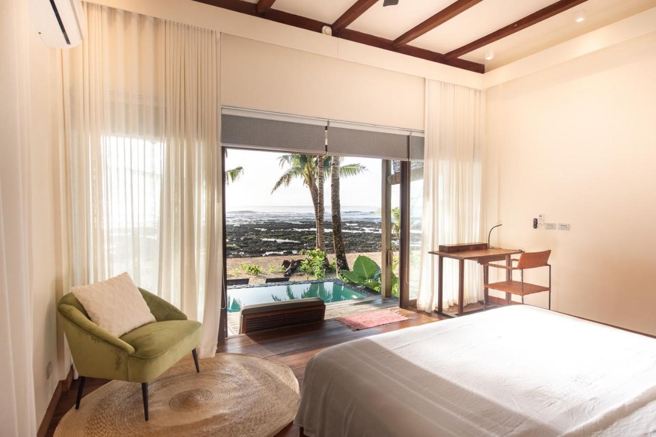 L'Osteria Luxe Beachfront B&B General Luna  Bagian luar foto