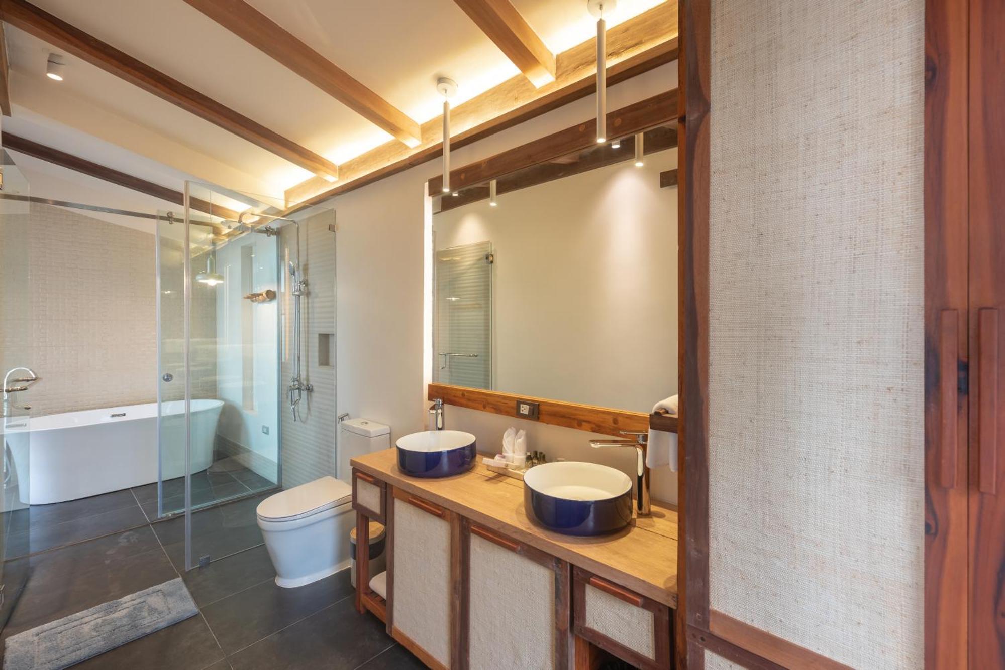 L'Osteria Luxe Beachfront B&B General Luna  Bagian luar foto