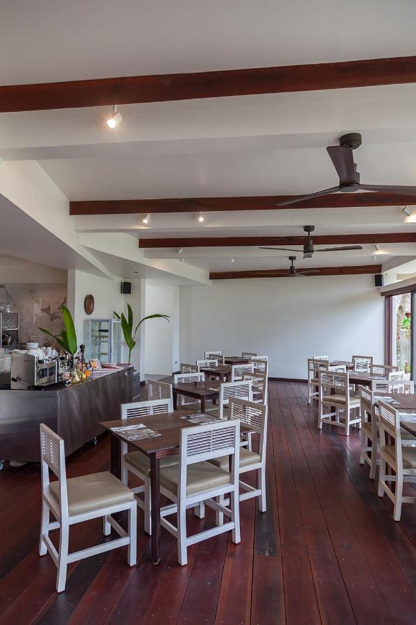 L'Osteria Luxe Beachfront B&B General Luna  Bagian luar foto